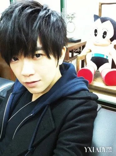 张芸京是男的女的