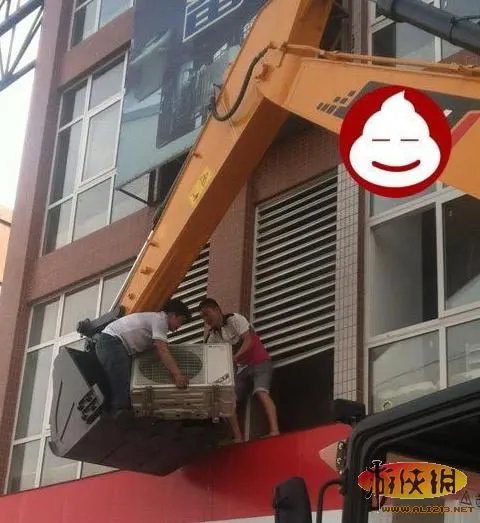 7寸高跟鞋踩别人啥感角?瞬间热辣雷人囧图