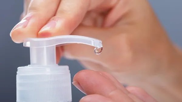 辽宁新增7例本土确诊 疫情期间居民如何做好环境消杀