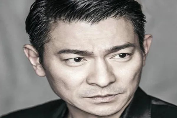 刘德华十大经典发型 带你看不一样的华仔，你喜欢哪款呢