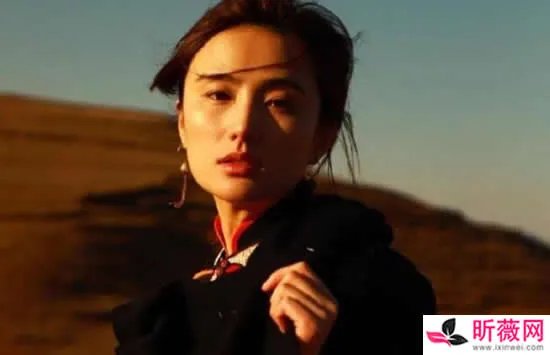 李亚鹏新恋情疑似曝光 女方身份被扒碾压王菲