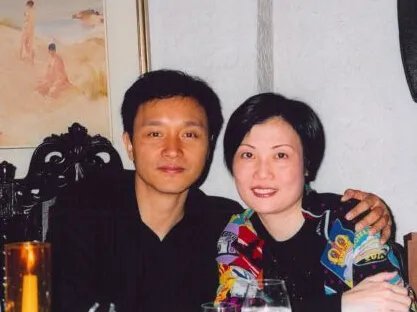 经纪人陈淑芬曝张国荣惊天秘密  网友大呼坑爹