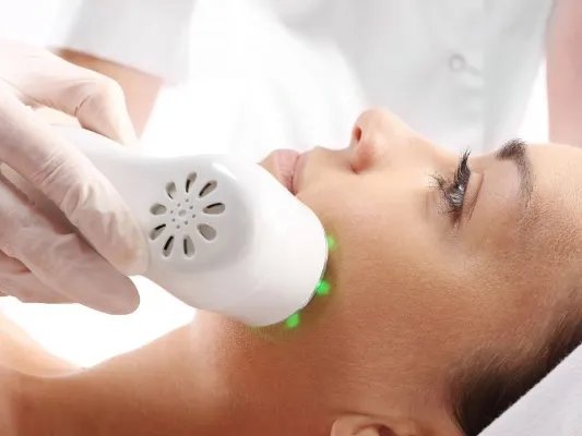 如何消除红血丝