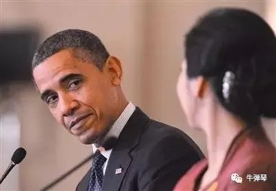 英拉现身英国商场