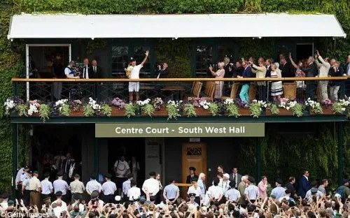 费德勒温网第八冠 瑞士天王再创历史！