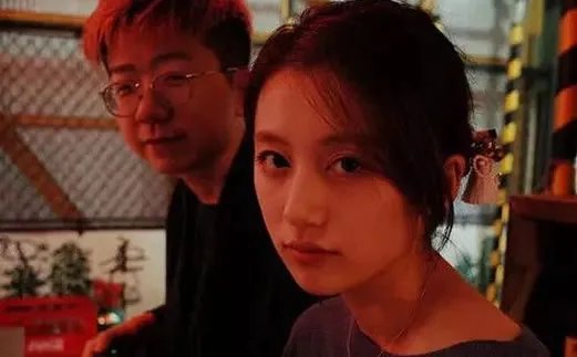 李诞网红老婆晒照什么情况：黑尾酱ins美照及资料简介