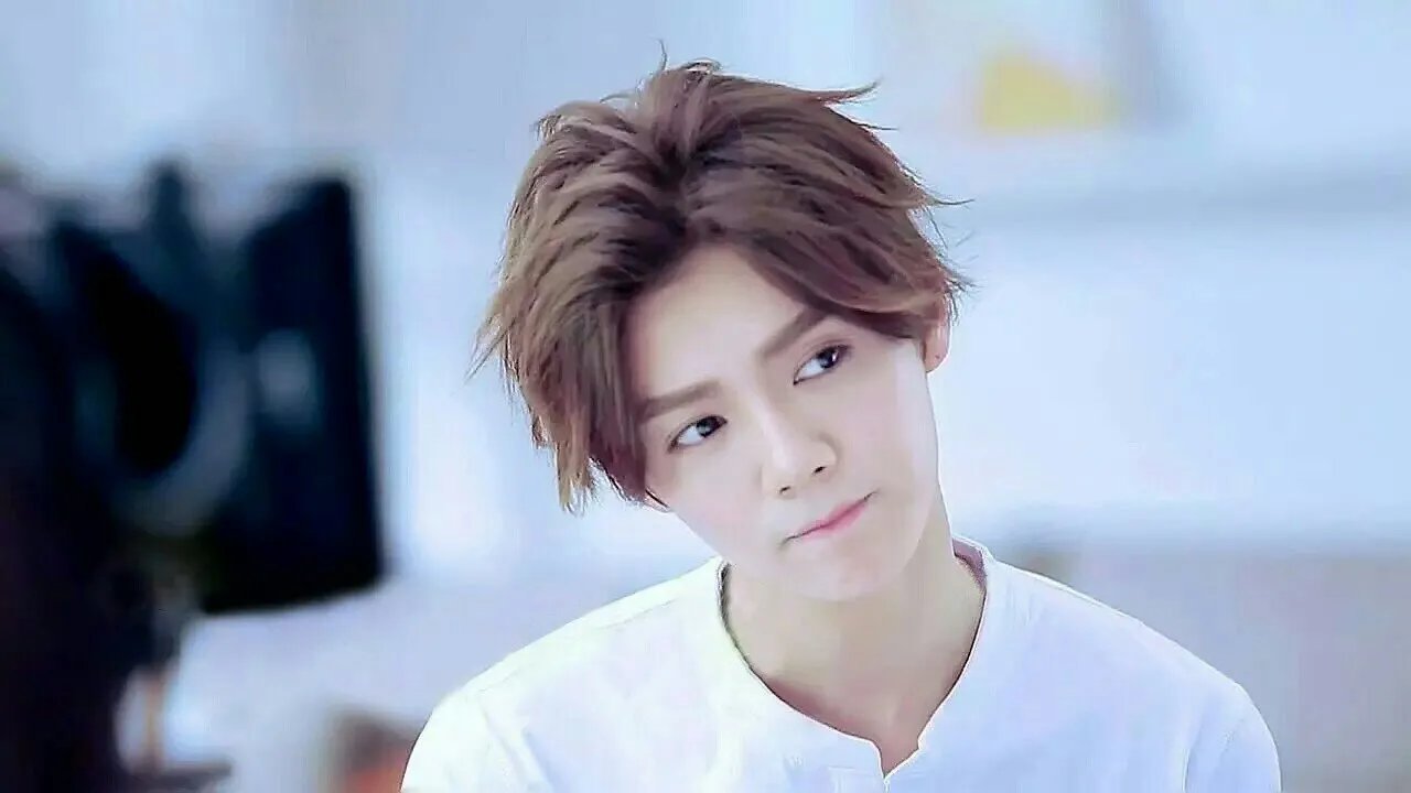 鹿晗称化妆不分性别，你认为化妆需要分性别吗？