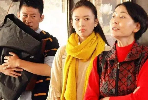 男子以妻子出轨生女诉离婚遭驳，为啥现在离婚都这么难？