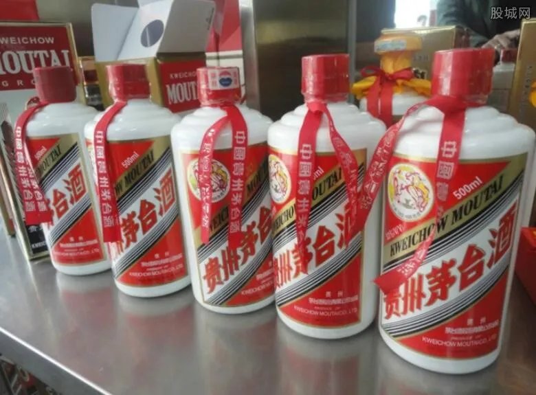 茅台空瓶回收热 市场上的茅台酒价格如何