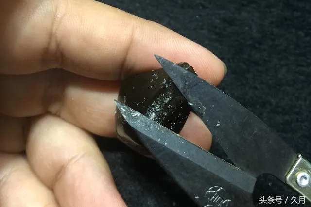 这个不是琥珀吧？