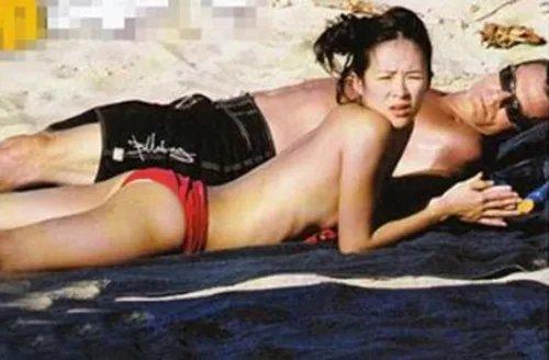 【图】章子怡不雅照片全集曝光 与富商男友沙滩调情露点