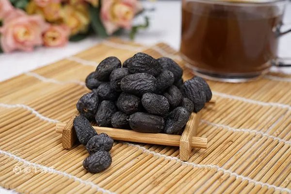 黑枣泡酒的功效与作用