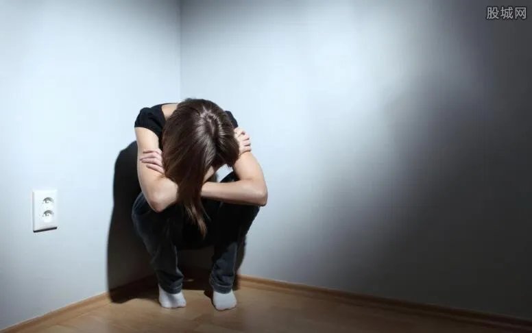 男子弃妻娶保姆 古稀之年被赶出门悔不当初