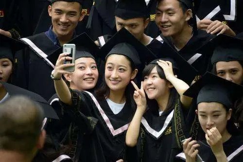 清华大学最小博士生仅18岁,是真天才还是靠努力?