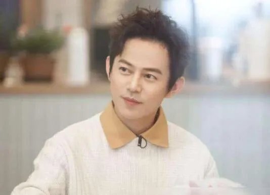 何炅一天给6个人送祝福 原来最懂的他的人竟然是他！