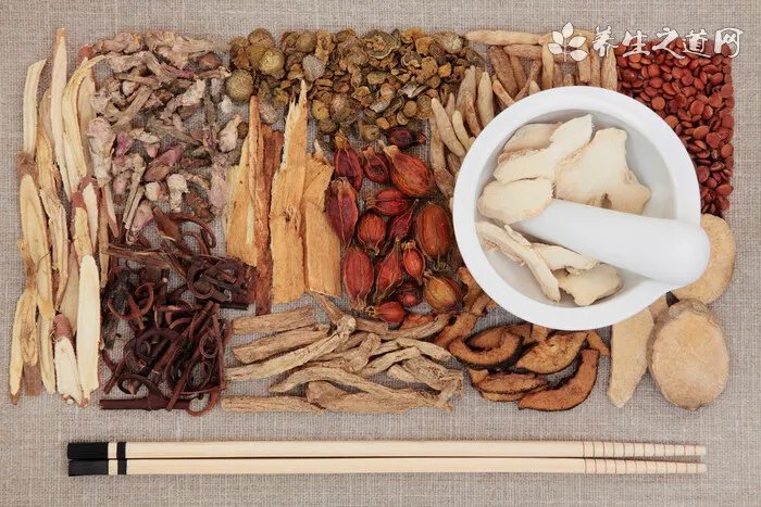 百雀羚凡士林保湿润肤露怎么样 百雀羚保湿润肤霜功效