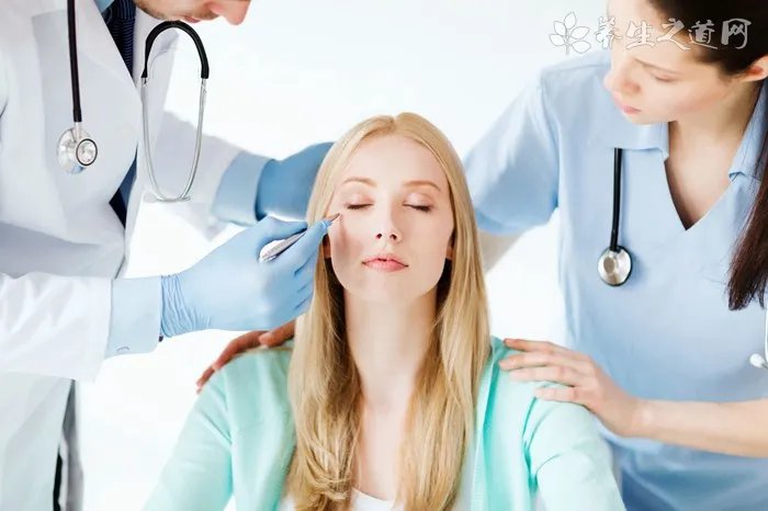 脸过敏用什么化妆品好