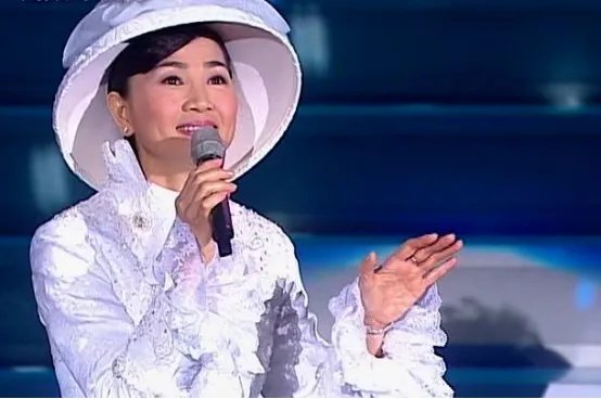 华语女歌手歌曲排行 酒干倘卖无上榜,第一堪称经典