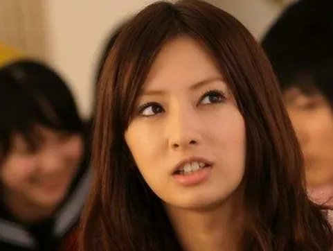 北川景子人气下滑 生活照大量曝光