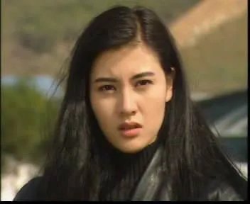 李嘉欣当年酒店门事件照片 李嘉欣年轻时最美图片简直惊为天人