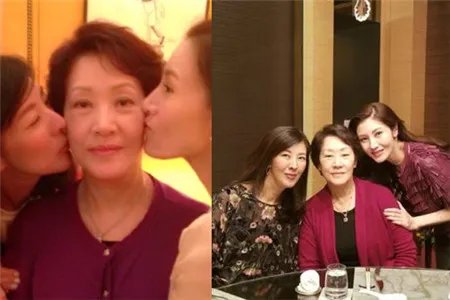 李嘉欣电梯间自拍 晒母亲80岁照片惊艳众人