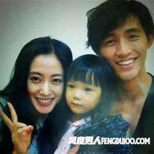 演员张天爱结婚了吗老公许文志前妻是谁 张天爱许文志分手了吗
