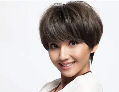 罗永娟的《胭脂泪》 歌词