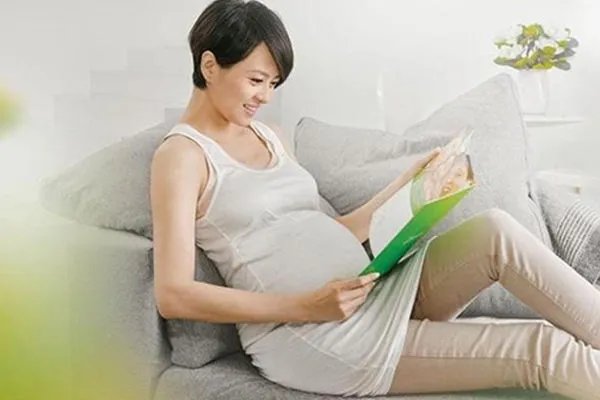 梁咏琪怀孕近照曝光 网友惊呼女巨人