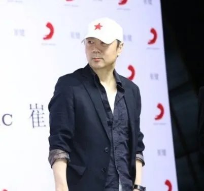 崔健炮轰小鲜肉歌手  称：为了红花钱买粉丝炒作