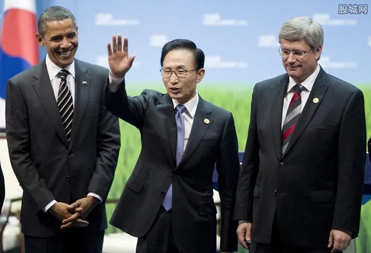 李明博押单人牢房 涉“秘密基金案”被捕入狱