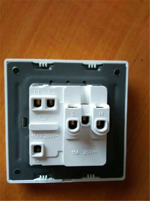 什么叫单开双控开关  单控开关和双控开关的区别