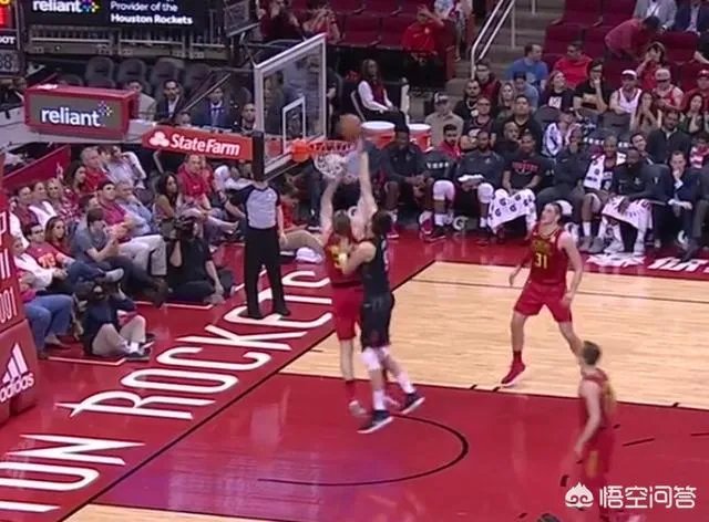 火箭大胜老鹰,周琦上场三分钟砍下+2,怎么评价?