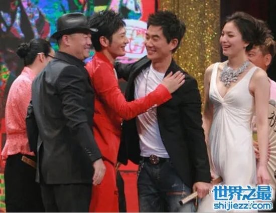 任贤齐扇子门怎么回事，不小心捅到女星马瑞曼下体 