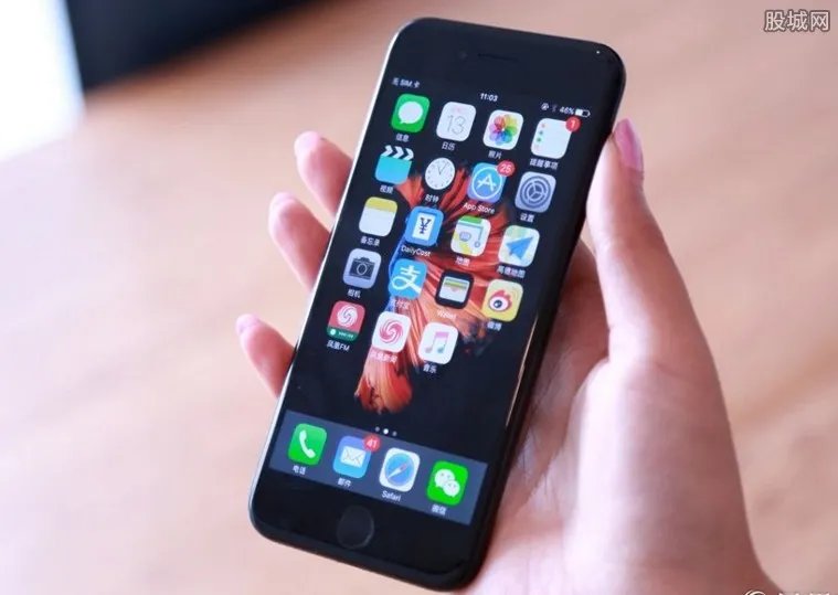 共享手机现身昆明 一年租金接近4000引网友吐糟