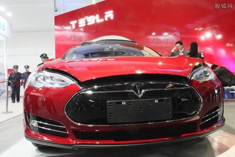 特斯拉推出保险 特斯拉保险将在一个月内推出
