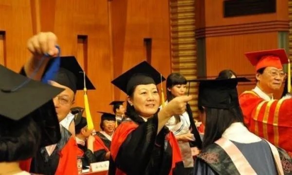 完善和落实研究生分流退出机制，对学生来说有何影响？