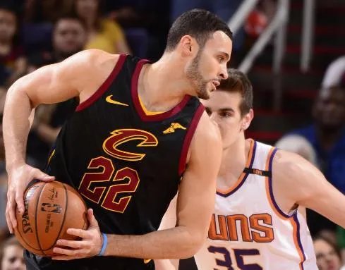 骑士胜太阳的比分是多少？