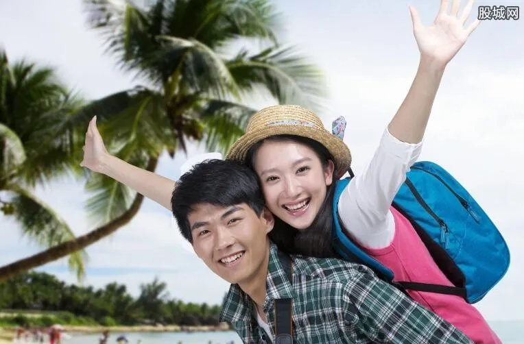 8元旅游团午餐 8块钱的旅游包吃住引热议