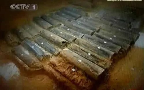 千年古墓频频诈尸 巨蛇镇守借尸还魂（图）