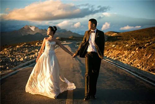 康定婚纱摄影工作室排名 婚纱摄影的价格要多少钱