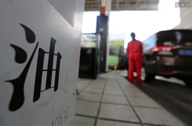 下半年油价首涨 2019国内各地今日油价排行