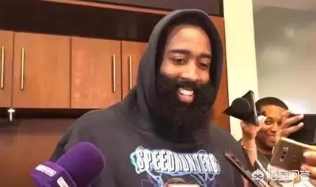 火箭胜国王20分,替补席上的哈登和卡佩拉是什么表情?