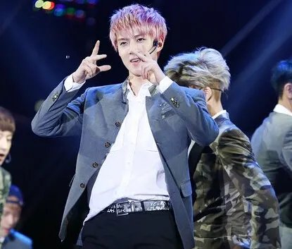 图揭exo的手势怎么做  疑tfboys抄袭exo手势