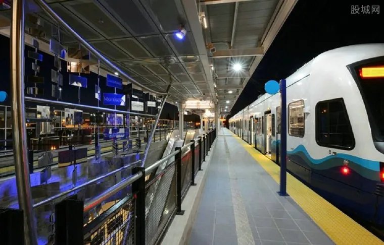 北京八通线故障 四惠站信号故障致部分列车晚点