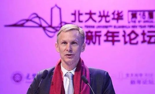 美国驻华首席外交官辞职是为了抗议特朗普?