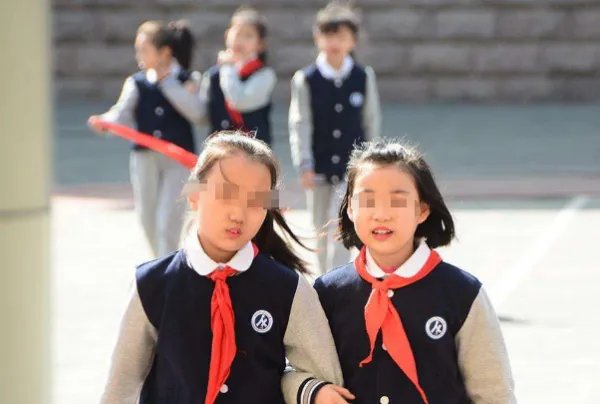 苍溪小学生被老师体罚后身亡,老师的体罚是否过头?