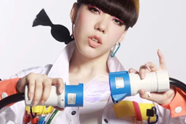 吴莫愁爸爸照片及家庭背景曝光 给亡父笔信感人至深