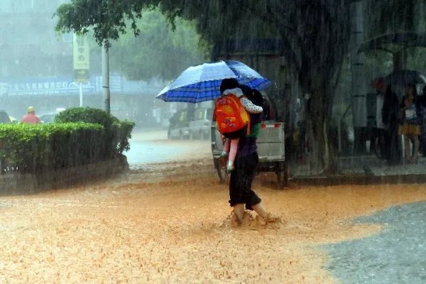 北京山区景区全部关闭，暴雨天气的影响有多大？