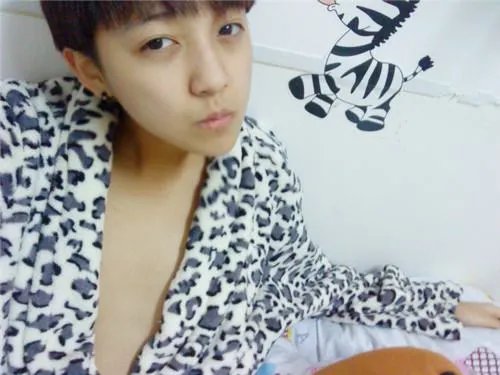 李克克是男是女？