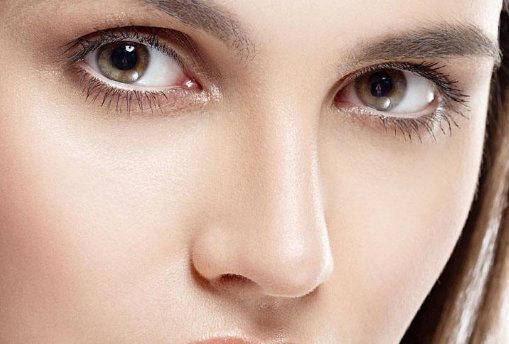 黑脸娃娃很痛吗